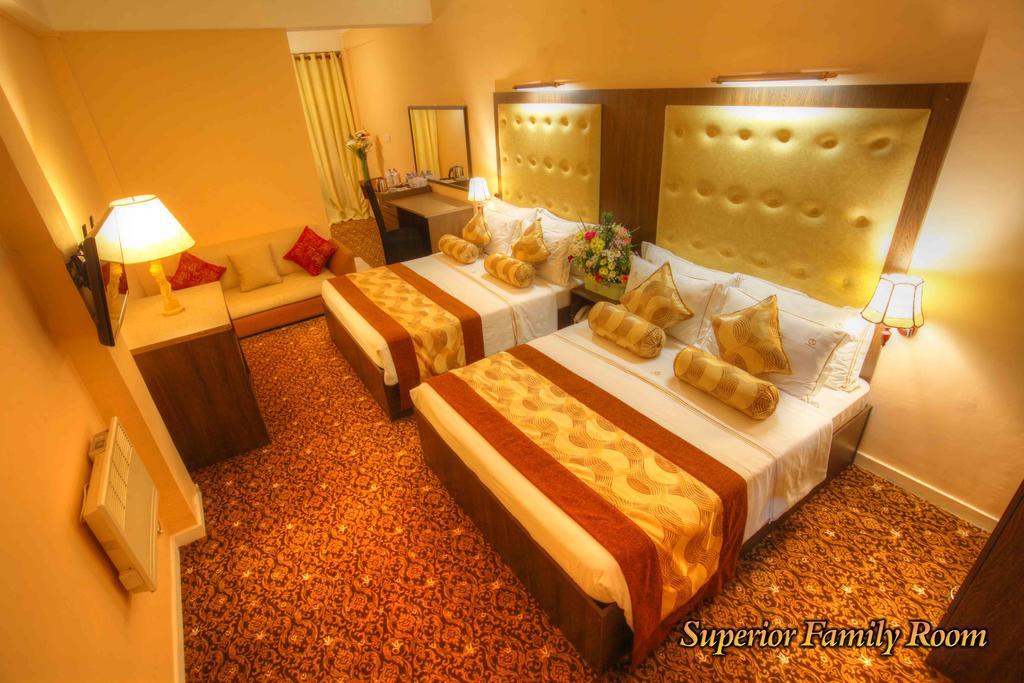 The Queensburry City Hotel Nuwara Eliya Exteriér fotografie