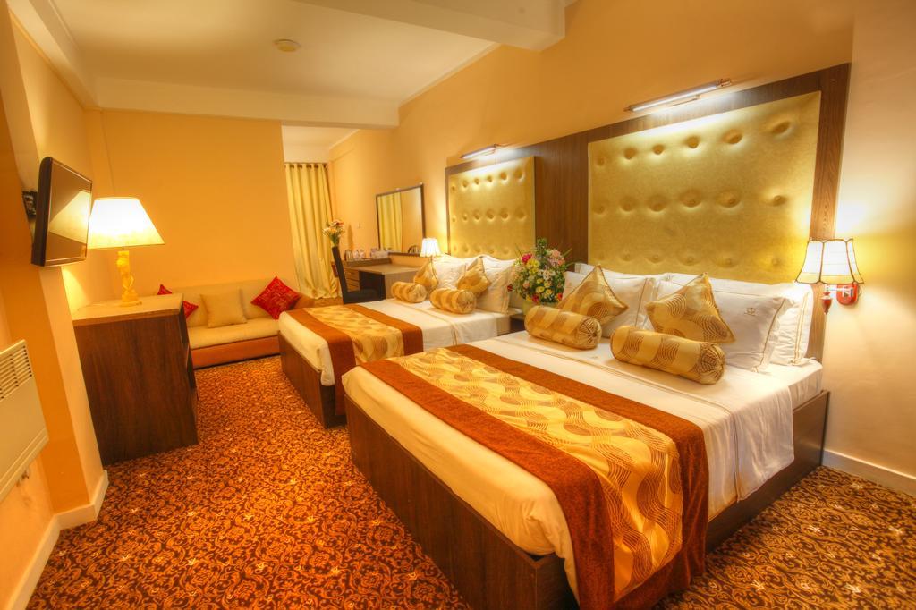 The Queensburry City Hotel Nuwara Eliya Exteriér fotografie